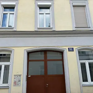 Cozy 8-person In Located At Haberlgasse 82 N1 , Vienna Austria
