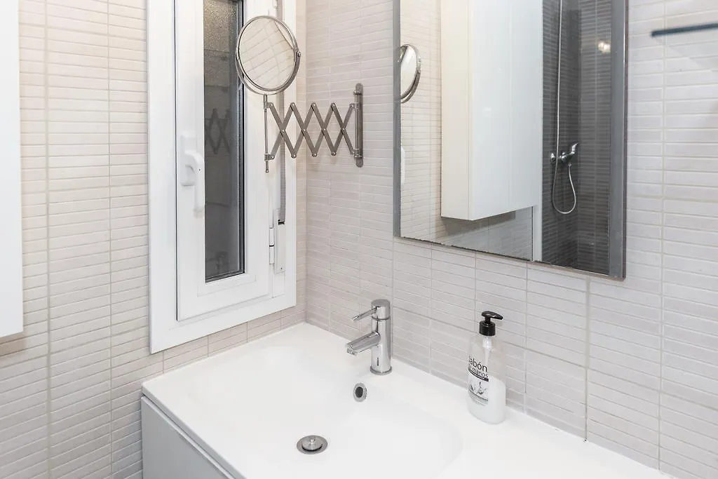 Gaudi Apartment Βαρκελώνη 0*,